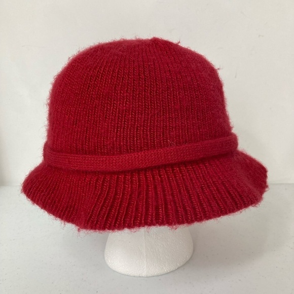 ARIS Vintage Red Hat